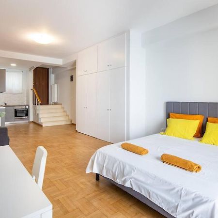 Newly Renovated, Quiet & Central Apartment In Kolonaki Athena Bagian luar foto