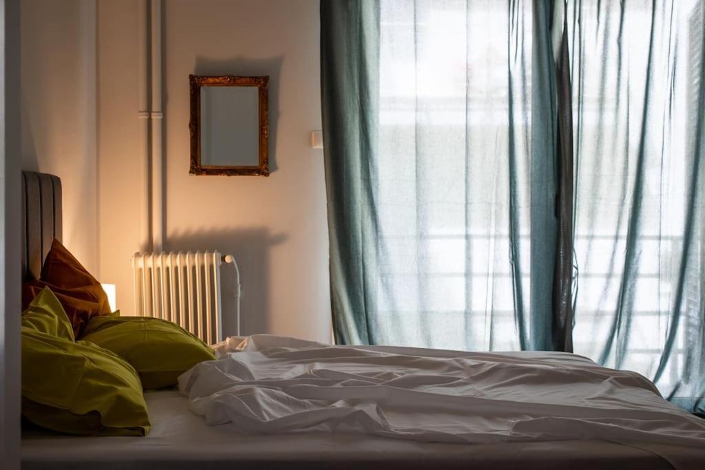 Newly Renovated, Quiet & Central Apartment In Kolonaki Athena Bagian luar foto