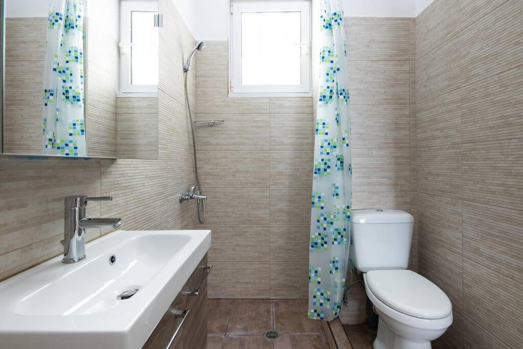 Newly Renovated, Quiet & Central Apartment In Kolonaki Athena Bagian luar foto